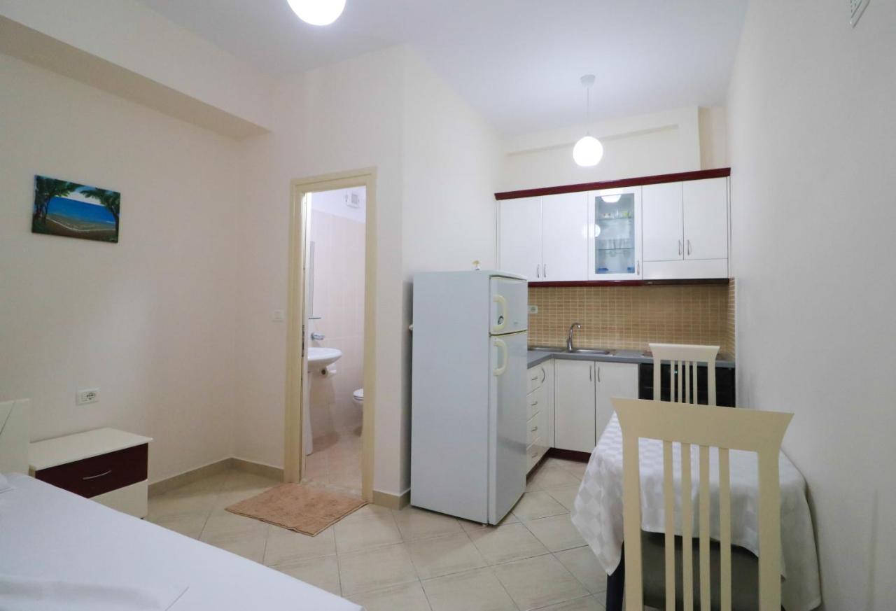 Apartments Vila Roboci Sarande Exterior photo
