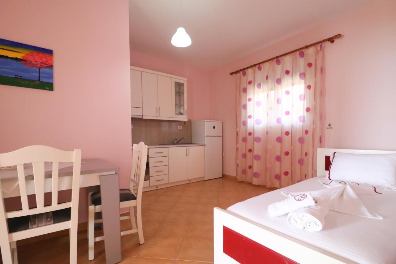 Apartments Vila Roboci Sarande Exterior photo