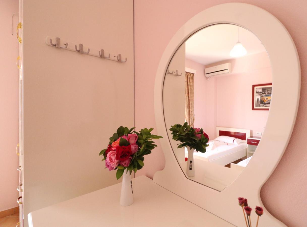 Apartments Vila Roboci Sarande Exterior photo