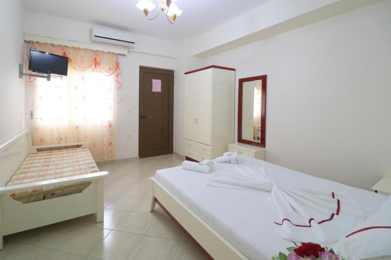 Apartments Vila Roboci Sarande Exterior photo